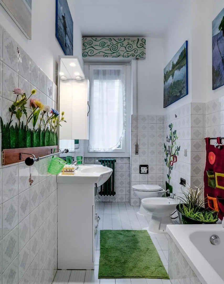 Guesthero Apartment Milano - Precotto M1 איטליה